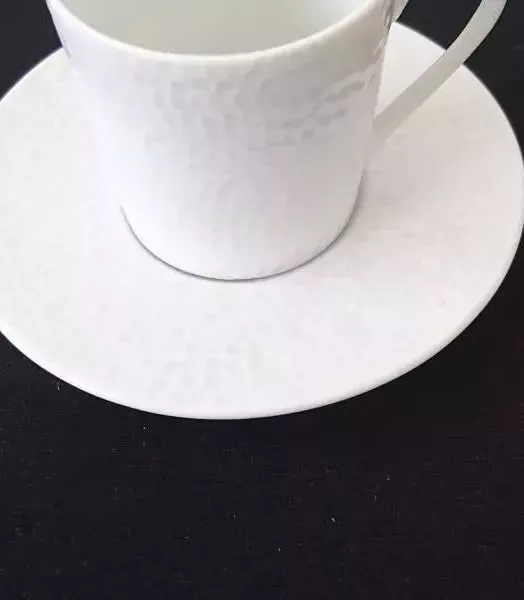 Tasse et sous tasse martelé